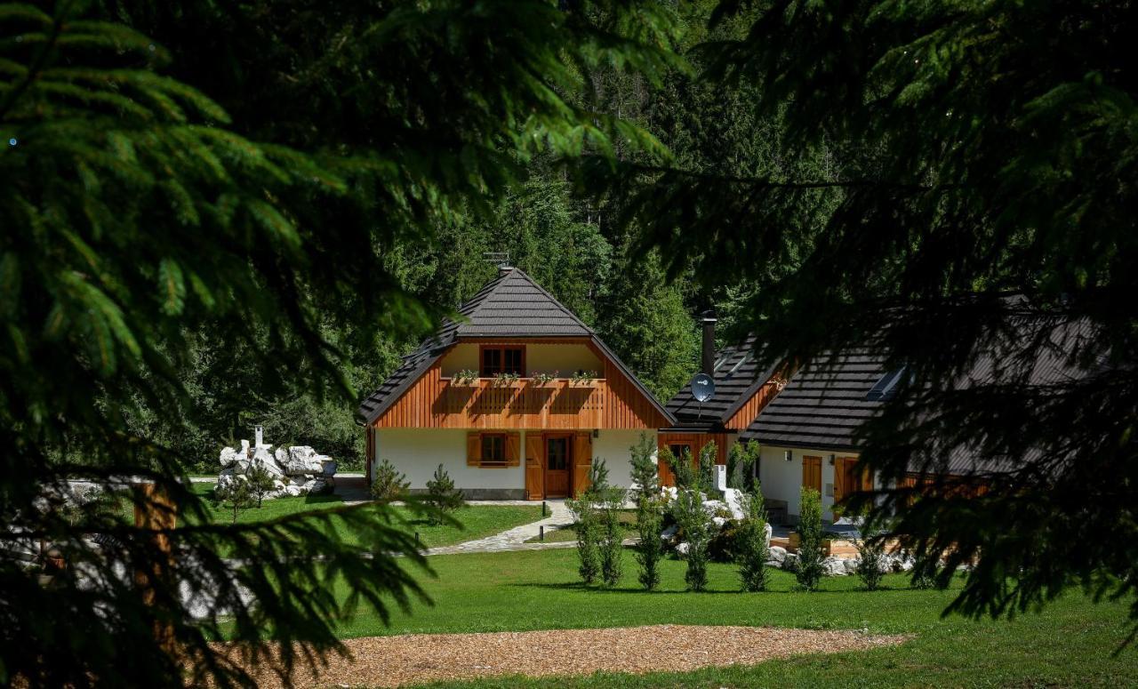 Julian Village Lepena Soča Exterior foto
